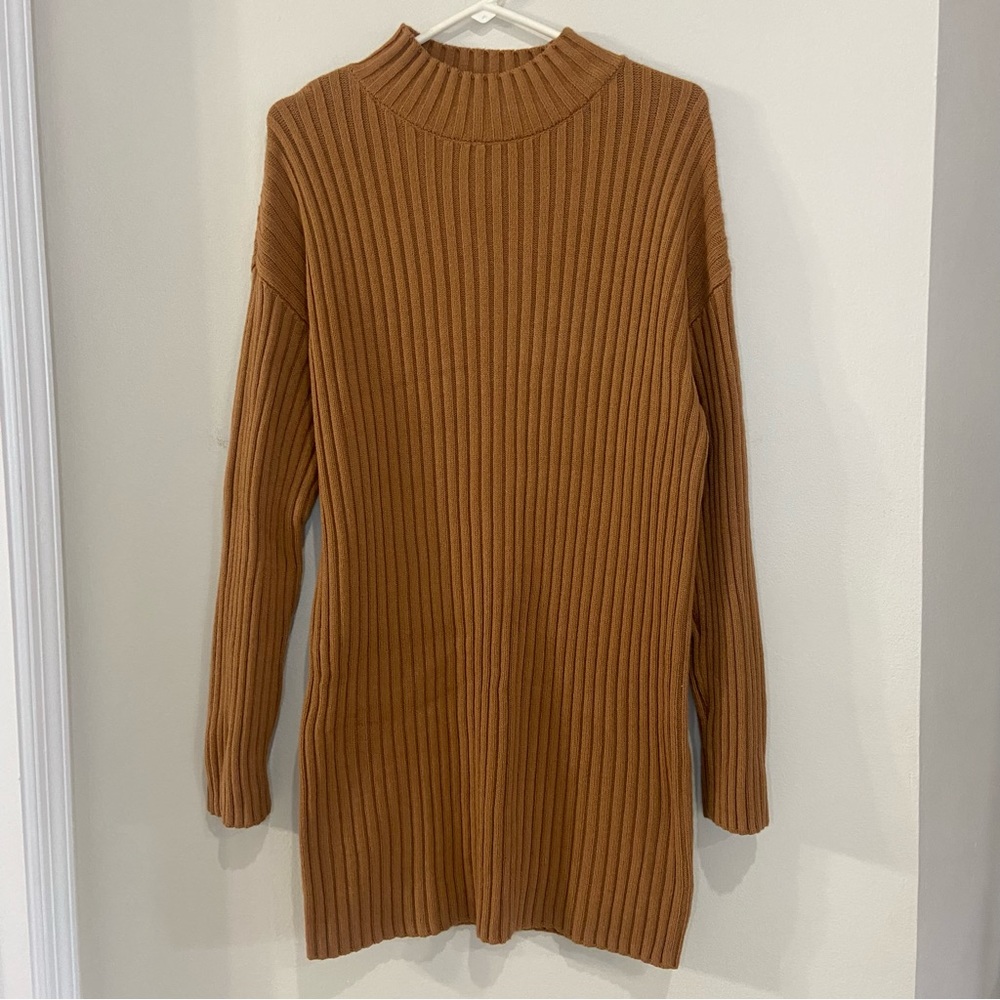 BP Ribbed Crew Neck Sweater in Camel Brown